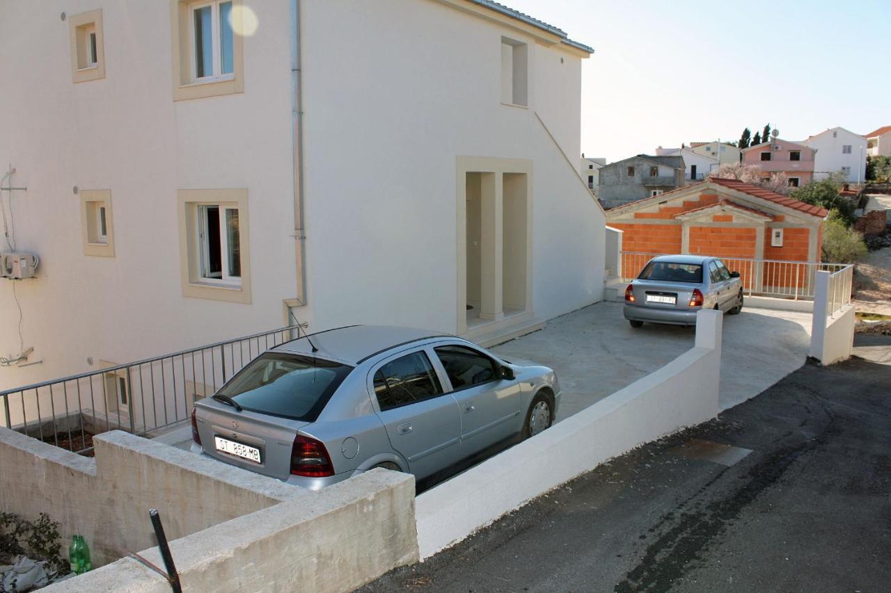 Apartments By The Sea Businci, Ciovo - 4863 Trogir Exterior photo